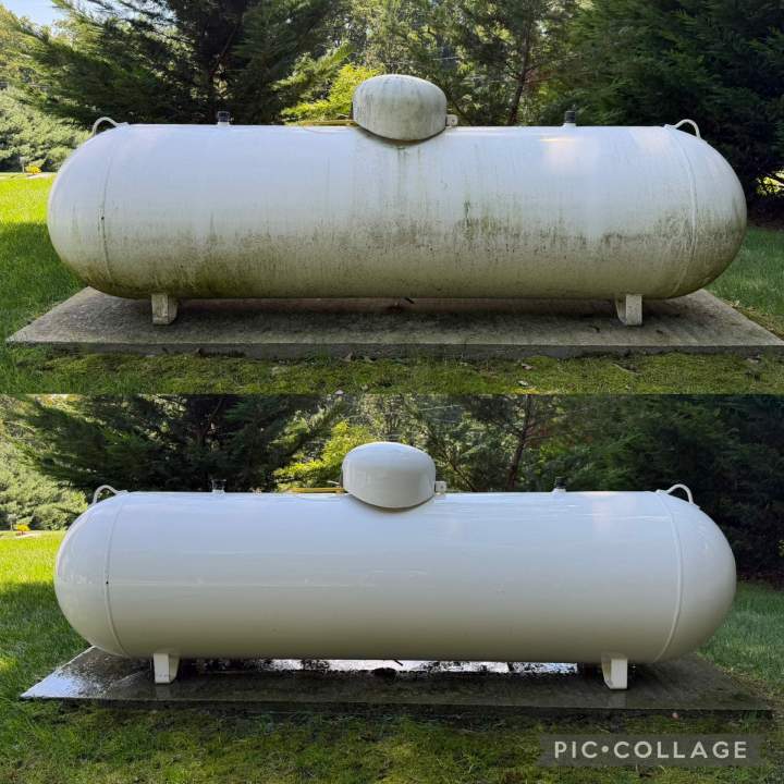 New Haven Pressure Washing (before/after)